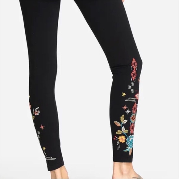 NWT Johnny Was Cara Legging Black Floral Embroidery XXS - Picture 4 of 16
